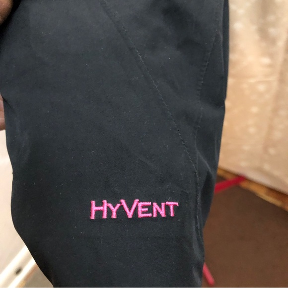 The North Face HyVent & Puffer Jacket. 2 in 1 Coat - Picture 8 of 11